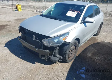 2019 Kia Rio S z USA, uszkodzony, nr VIN 3KPA24AB3KE241647